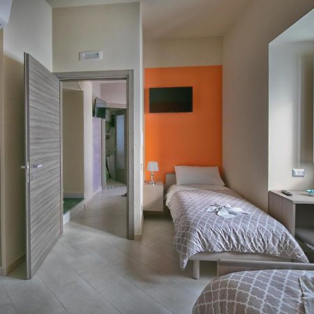 La Madonnina Hotel Nicosia Bagian luar foto
