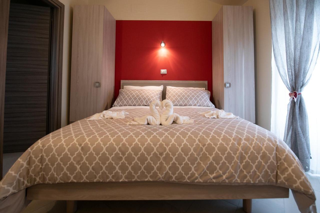 La Madonnina Hotel Nicosia Bagian luar foto