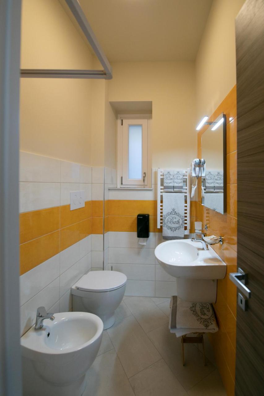 La Madonnina Hotel Nicosia Bagian luar foto